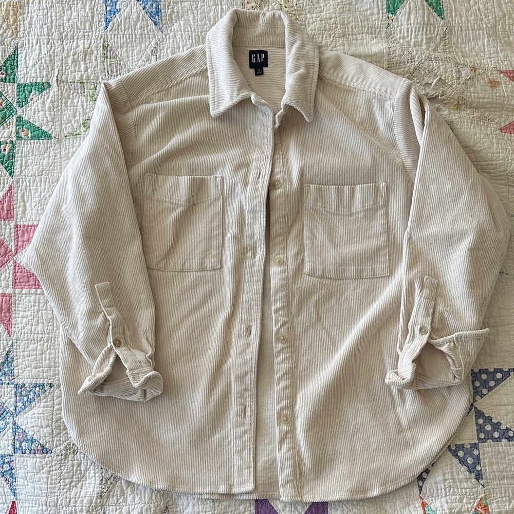 GAP Women’s Ivory Corduroy Shirt Jacket